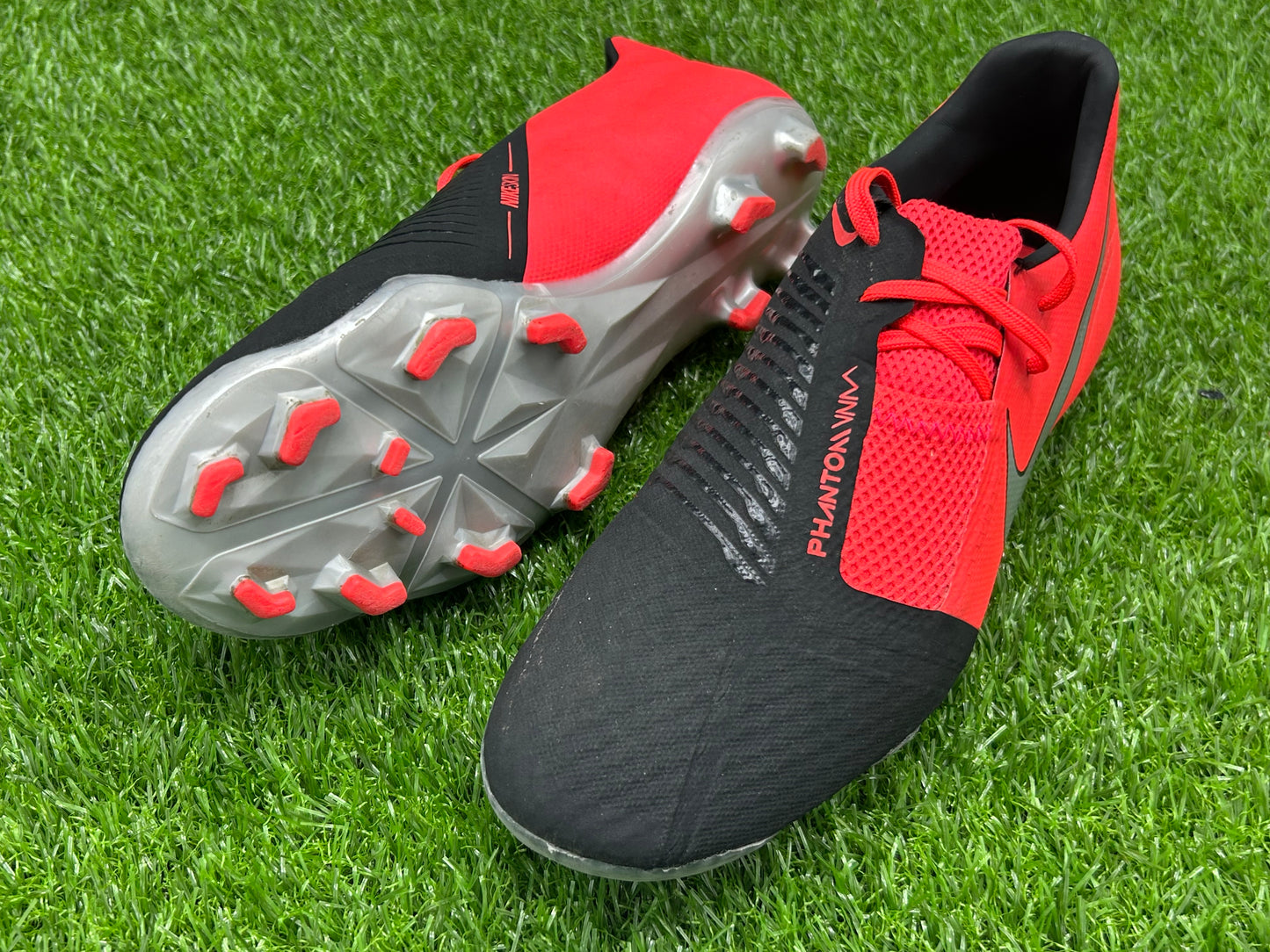 Nike Phantom Venom Academy FG