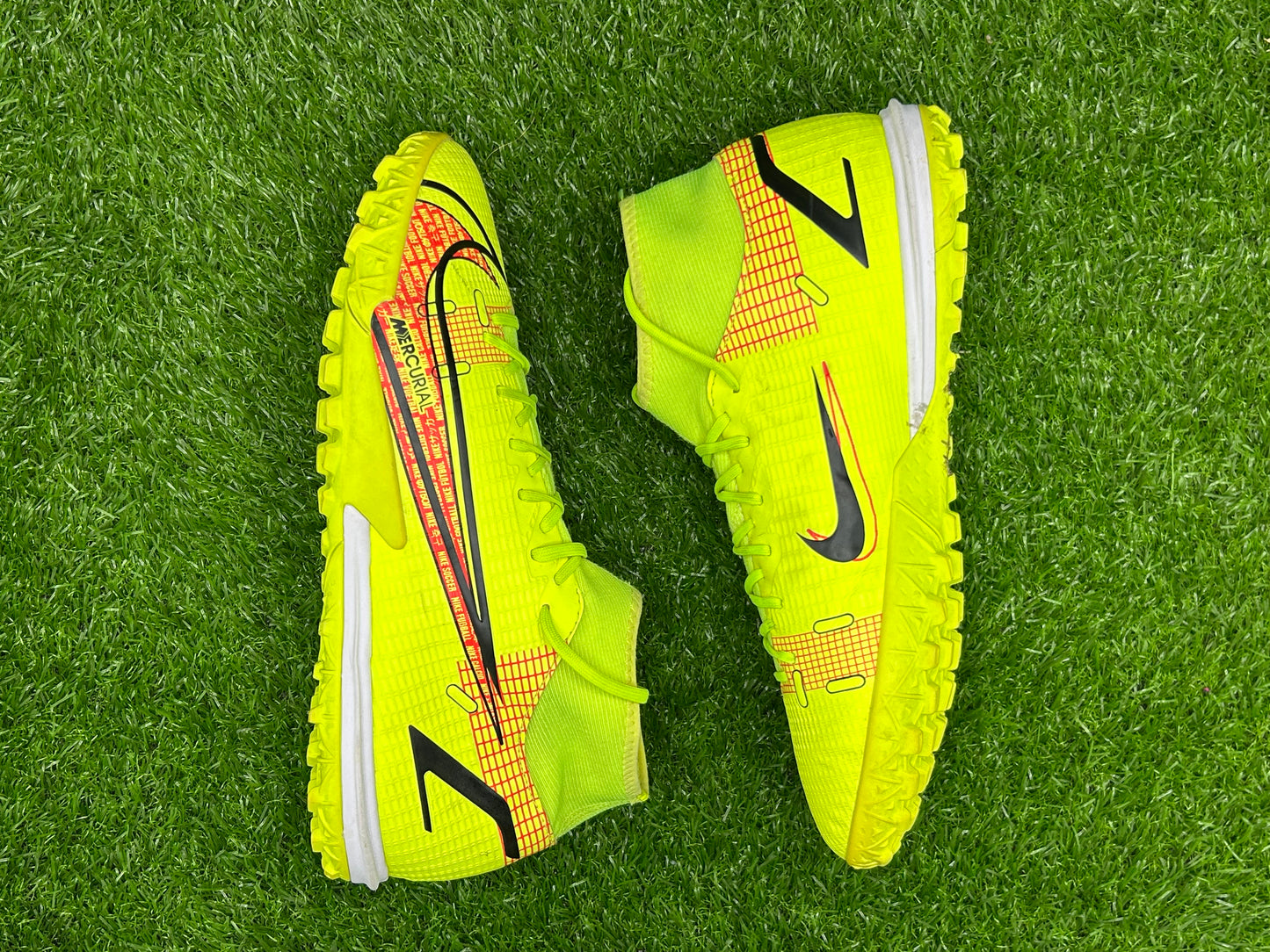 Nike Mercurial Superfly 8 Academy TF