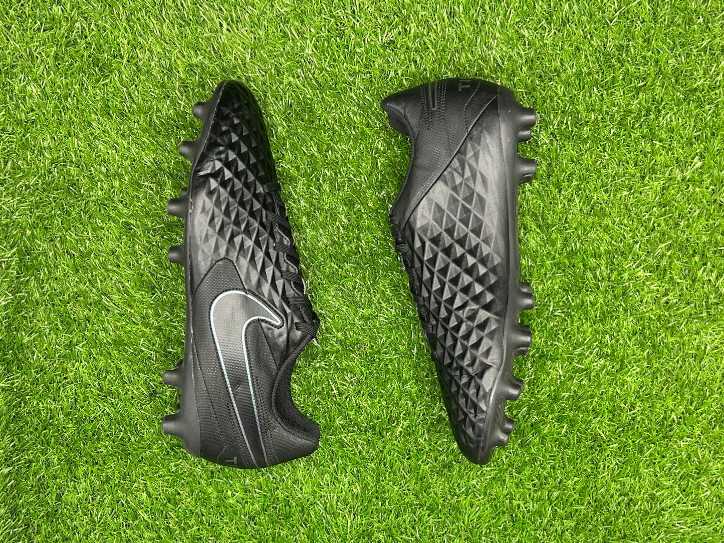 Nike Tiempo Legend 8 Club FG/MG