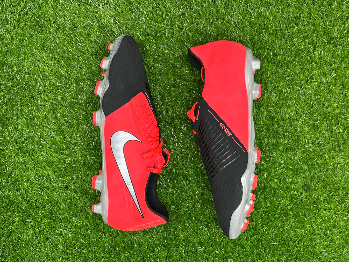 Nike Phantom Venom Academy FG